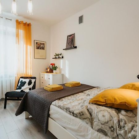 קרקוב Charming Apt Old Town & Jewish District, Quiet Neighborhood מראה חיצוני תמונה