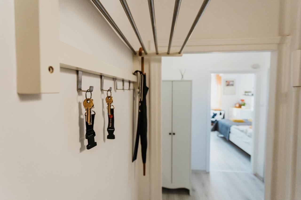 קרקוב Charming Apt Old Town & Jewish District, Quiet Neighborhood מראה חיצוני תמונה