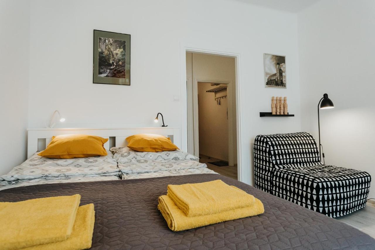 קרקוב Charming Apt Old Town & Jewish District, Quiet Neighborhood מראה חיצוני תמונה