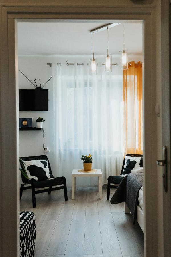 קרקוב Charming Apt Old Town & Jewish District, Quiet Neighborhood מראה חיצוני תמונה